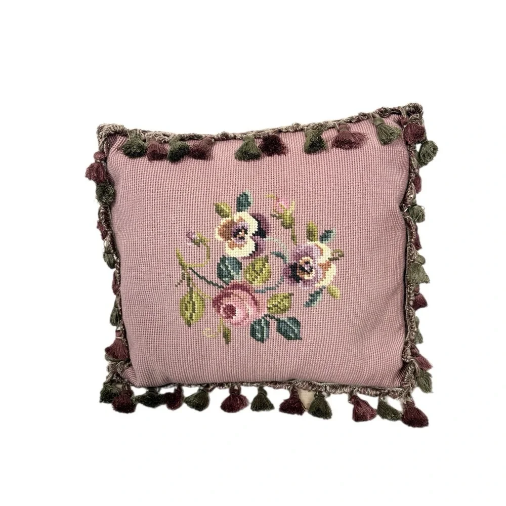 Vintage C&F Home Reddouts's Toss Rose‎ Mauve Needlepoint Tassel Throw Pillow